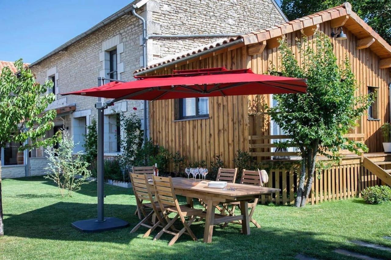 Au Logis De Bellefois - Chambres D'Hotes Neuville-du-Poitou Exteriör bild