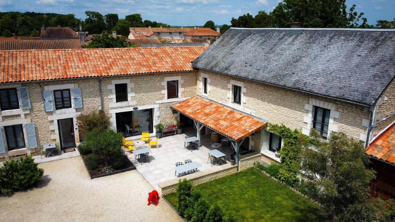 Au Logis De Bellefois - Chambres D'Hotes Neuville-du-Poitou Exteriör bild