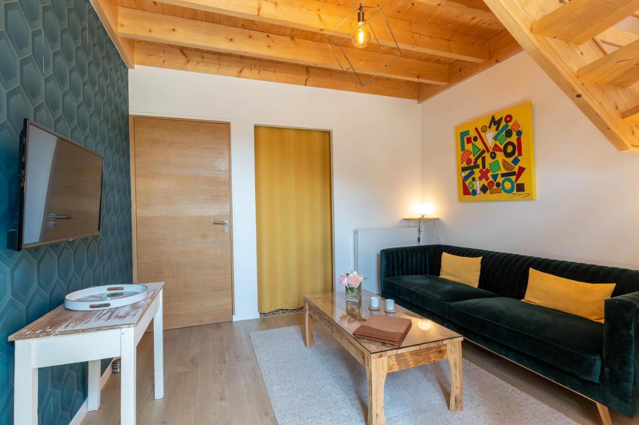 Au Logis De Bellefois - Chambres D'Hotes Neuville-du-Poitou Exteriör bild